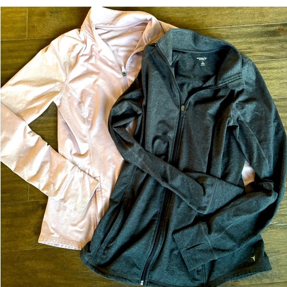Set of 2 active Old Navy zip ups, dark gray and lavender